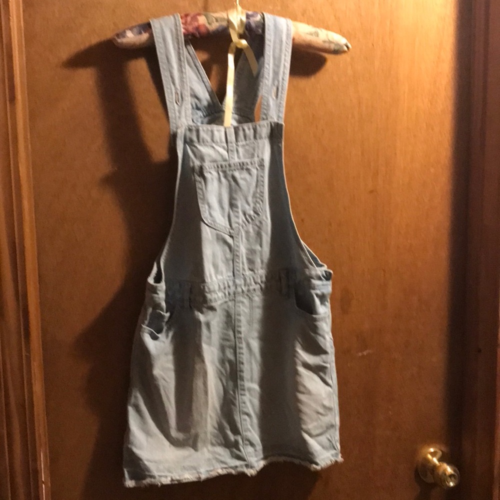 Overall skirt